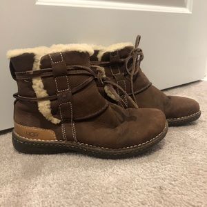 COPY - UGGs short booties